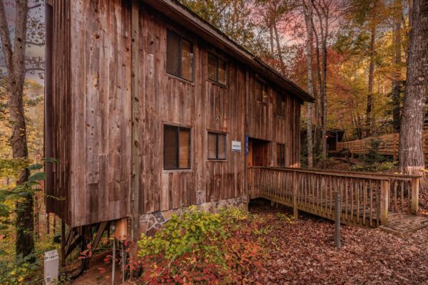 Trailside cabin in the fall