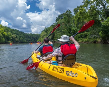 Adults tandem kayaking on the Chattahoochee River Kayak Rentals - Roswell trip