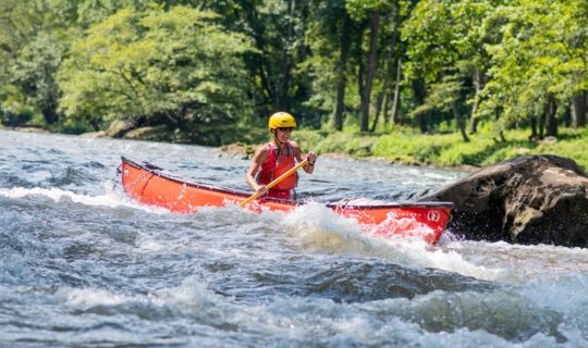 whitewater canoeing on class 3