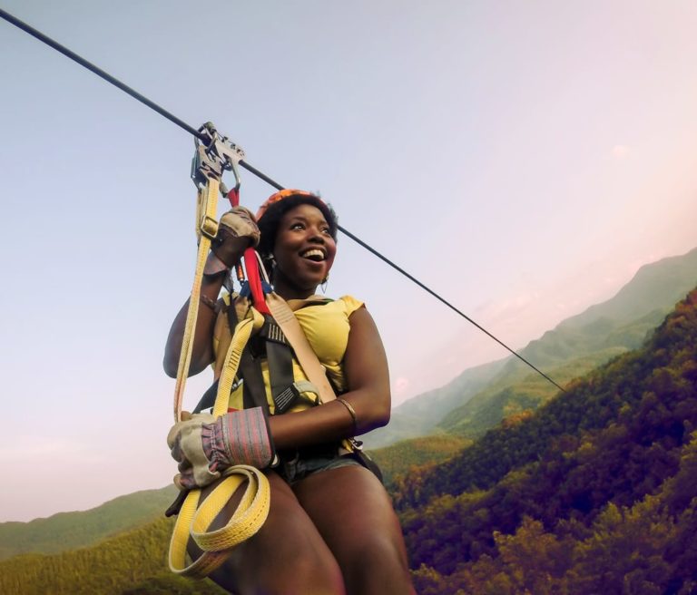 mountain-zip-line-tour-women-