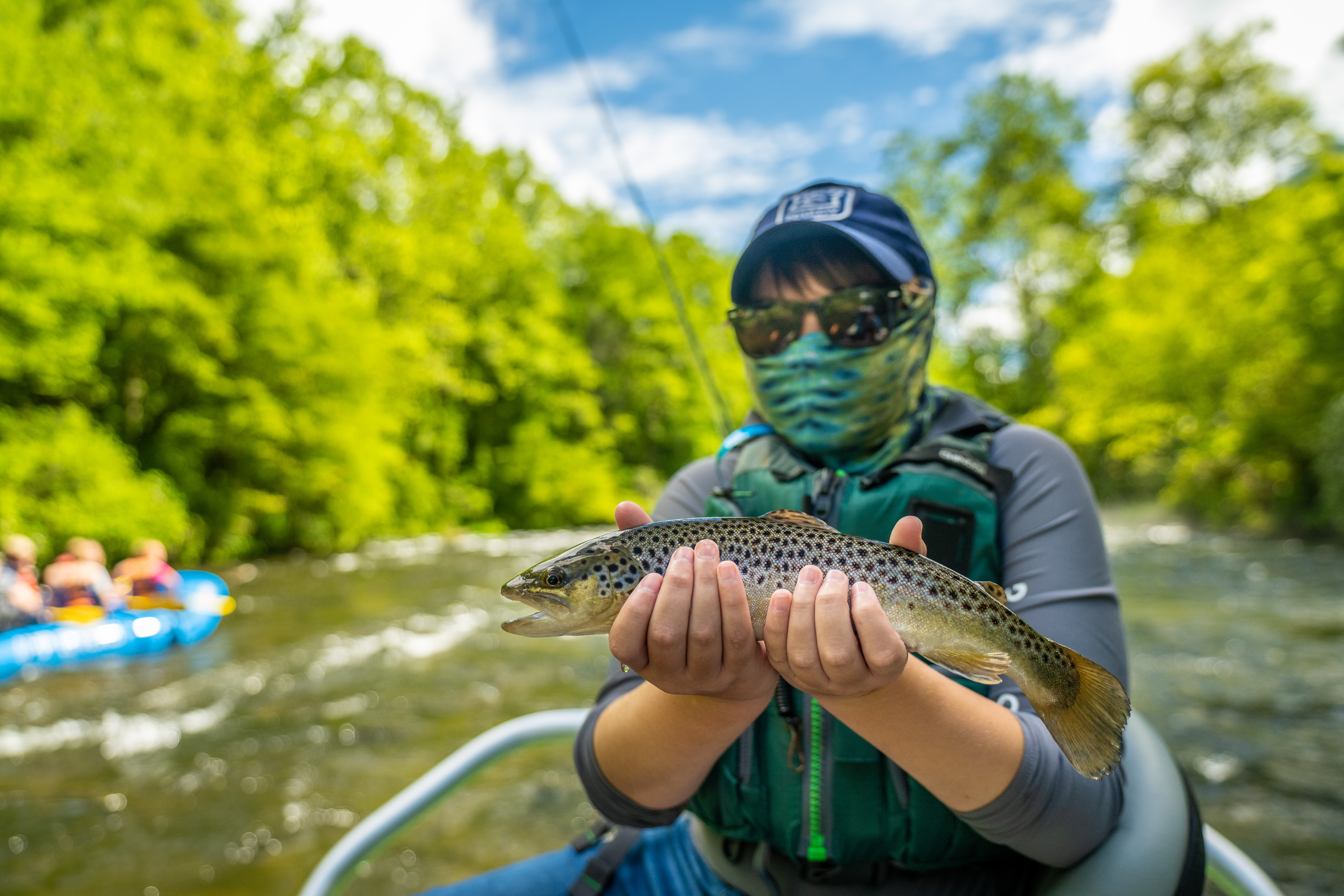 fly-fishing-brookings-close-up-holding-fish