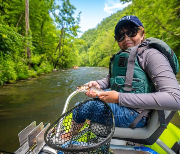 select-fly-fishing-brookings-child-net-and-fish-resize