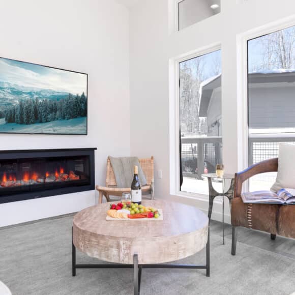 hemlocks-lodging-winter_fire-sitting-area-3